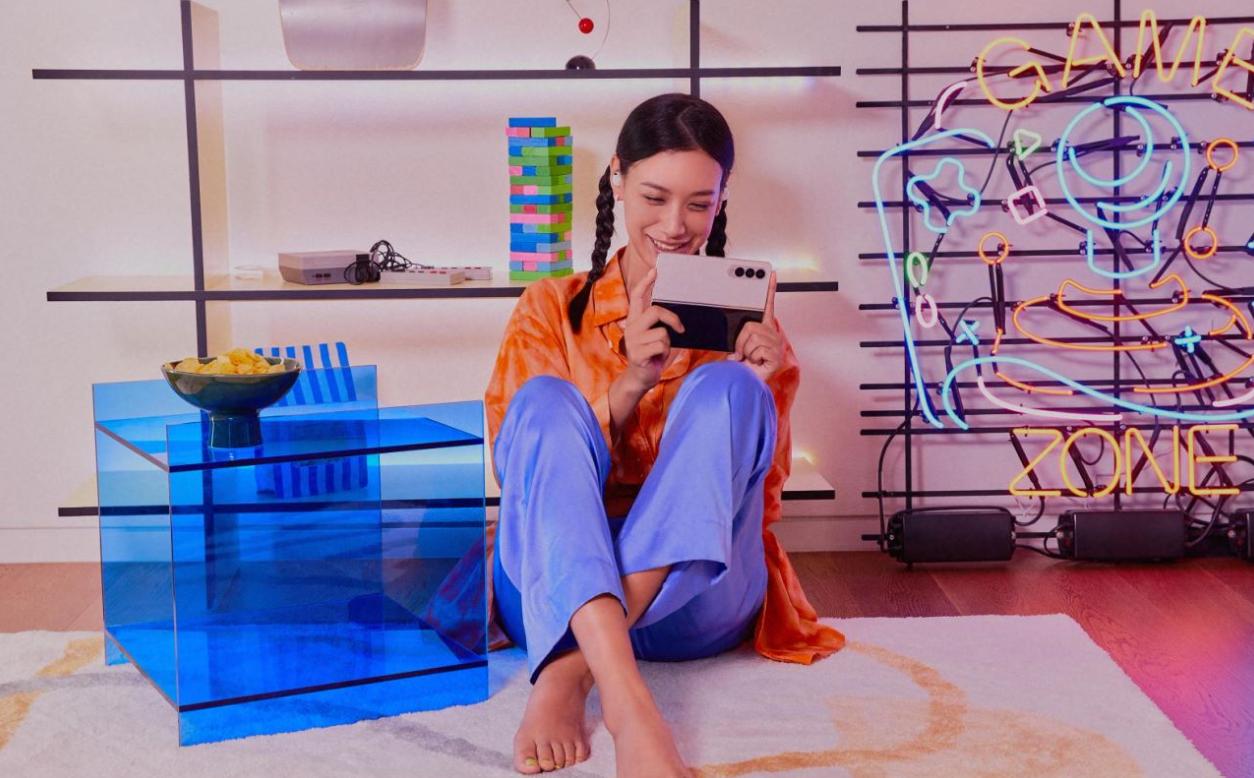 三星折叠手机galaxyzfold4,三星折叠屏galaxyzfold4多少钱