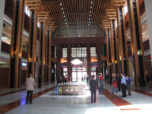 布达拉宫极乐之源在佛像下面,布达拉宫极乐之园的传说