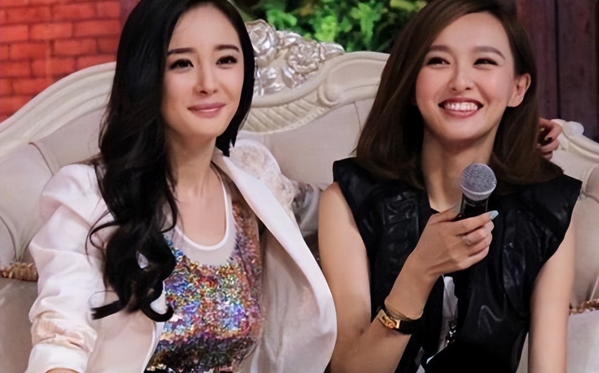 “花钱如流水”唐嫣：一个手机壳价值四万，她为何频穿假货走秀？