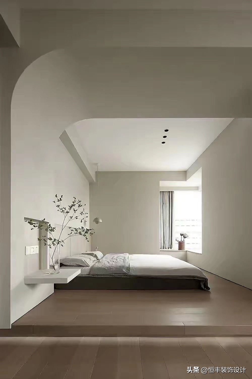 客厅有横梁的怎么化解,客厅有4道横梁最佳处理方法