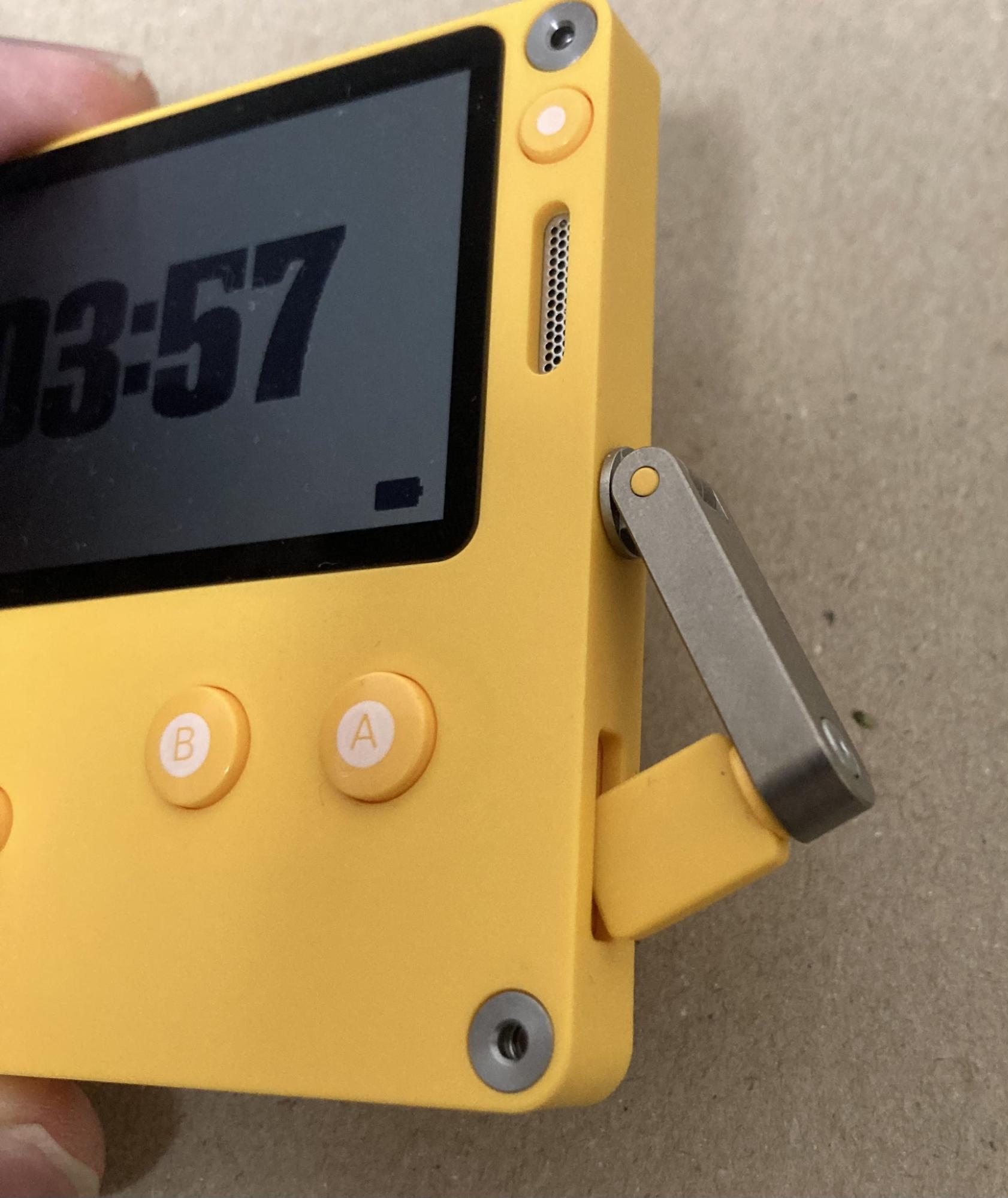 playdate掌机试玩,playdate复古迷你掌机