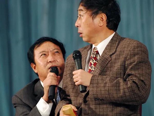 央视春晚李谷一每次登台唱的曲目,李谷一参加了多少年春晚