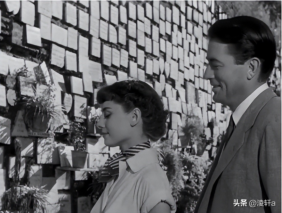 罗马假日安妮公主戴的王冠,罗马假日安妮公主图片