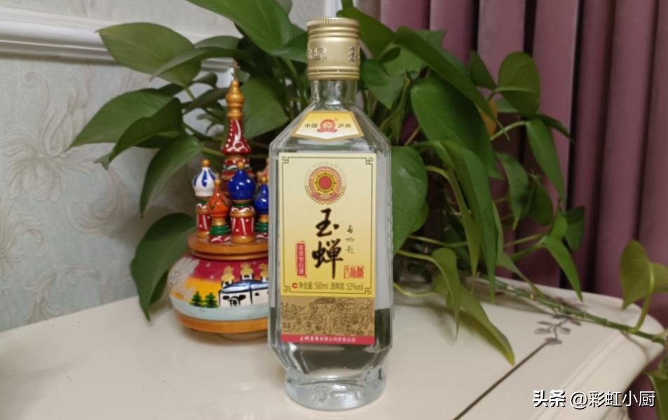 茅台标志拼音为什么是mo,瓶身是拼音的茅台是真的吗