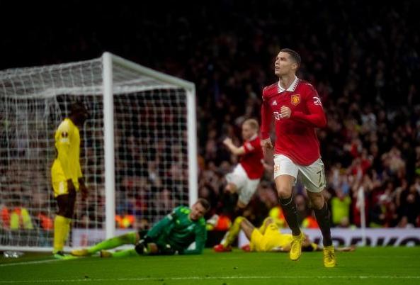 重返伯纳乌皇马球迷赛后高喊c罗,重回主场进球球迷欢呼