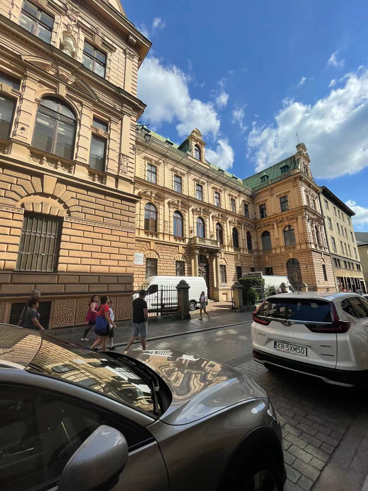 400万乌克兰人,乌克兰几百万难民背井离乡