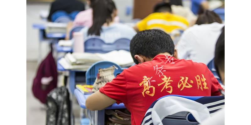 我生病住院了儿子不怎么关心,我妈生病不愿意请护工怎么办