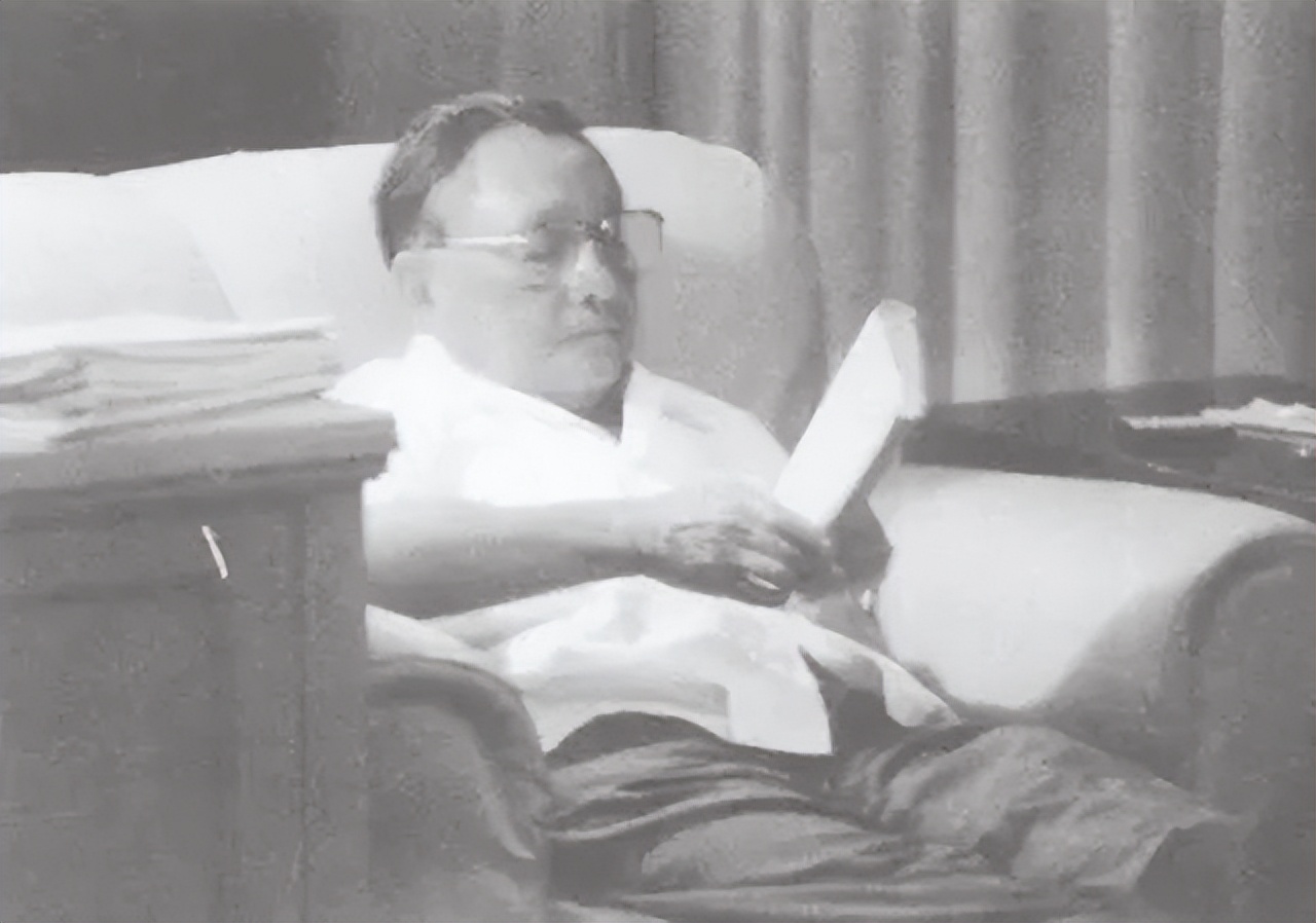 *小平邓**的保健医生郭勤英：邓公之所以能活到90岁，和一习惯有关系