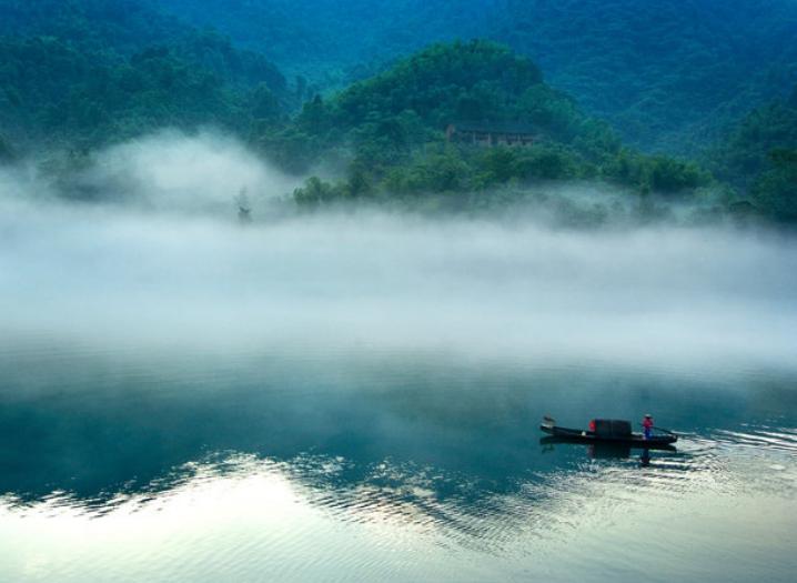 真正厉害的人是不动声色的,真正厉害的人都是不动声色的什么