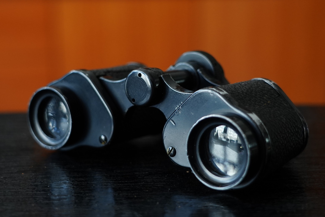 战争时期的老式军用望远镜,战争年代的18倍望远镜