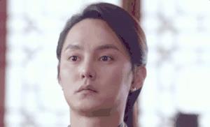 禁忌慾望：深夜影院里的诱惑镜头