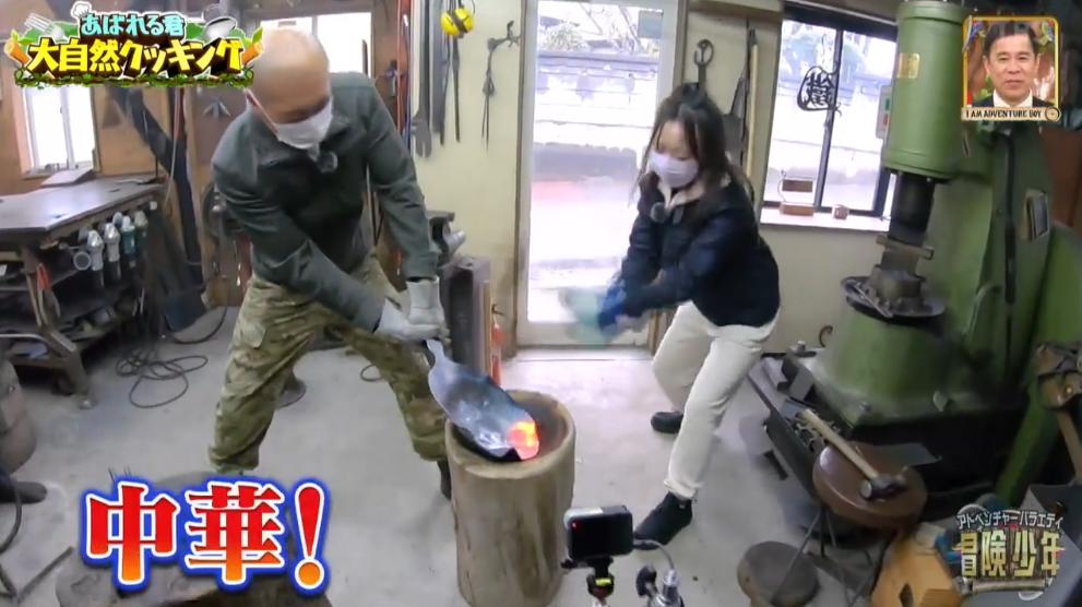 日本男星被迫和中国美女一起“荒野求生”？网友都笑疯了哈哈哈…