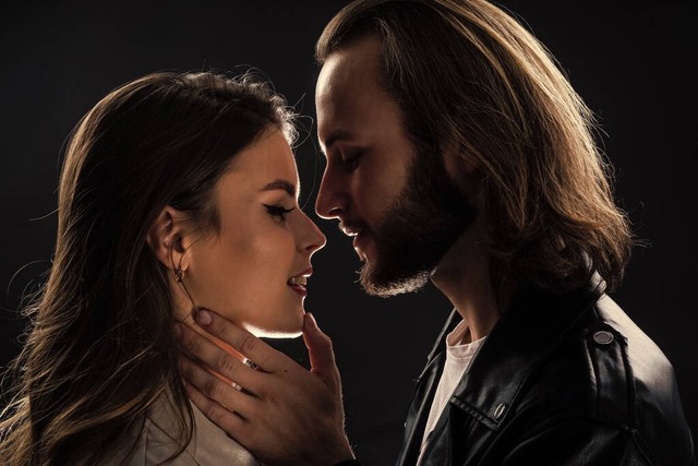 日本樱花树下的爱情,樱花下的爱情真是令人羡慕