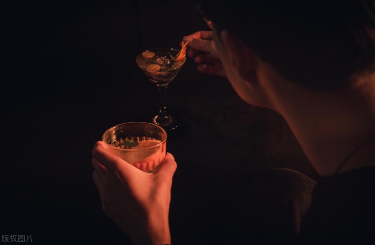 这几个“奶头乐”正在毁掉你，别不相信，你可能已经深陷其中