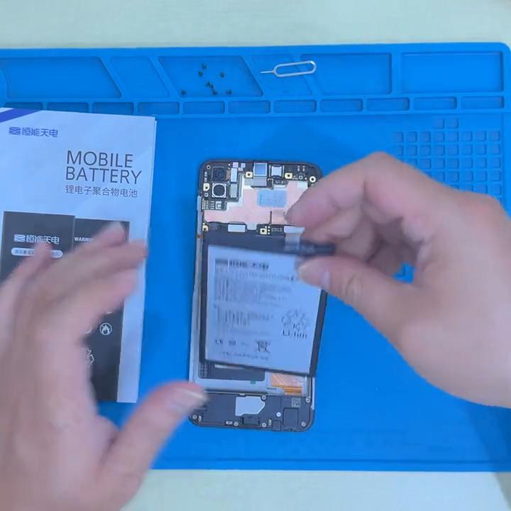 恒能天电换黑鲨helo电池教程,恒能天电手机电池如何