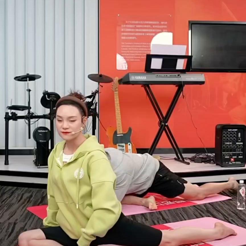 全套拉伸跟练20分钟,拉伸运动全身放松5分钟躺下拉伸