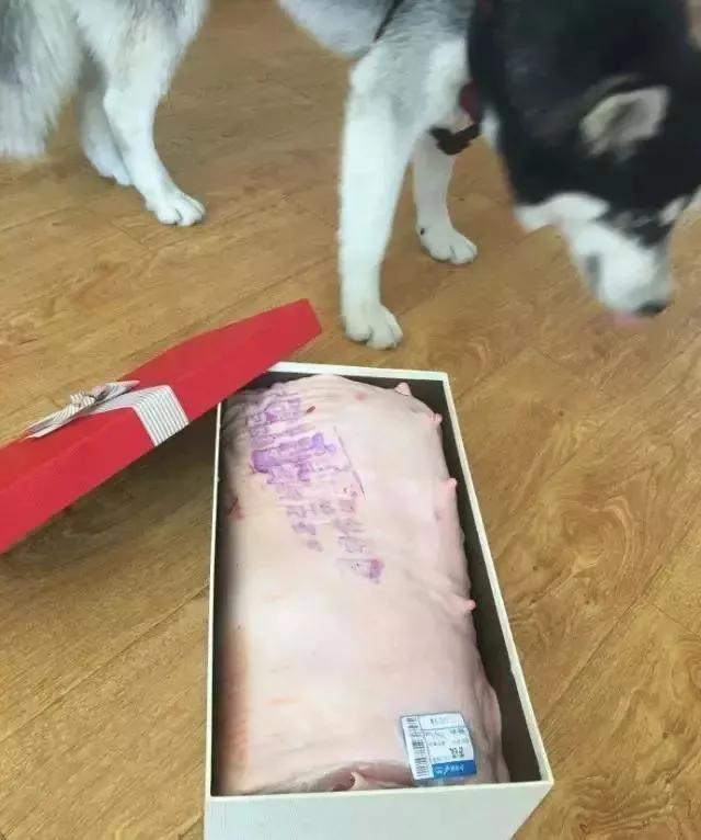 情人节送男士礼物排行榜,情人节送女朋友什么礼物