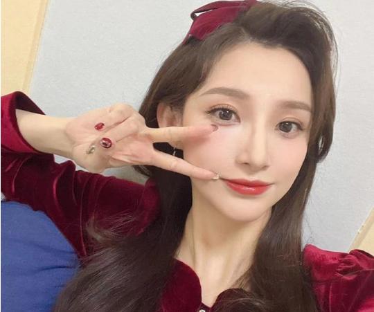 马凡舒主持春晚后，又获“冬奥会”青睐，黑历史却被网友诟病