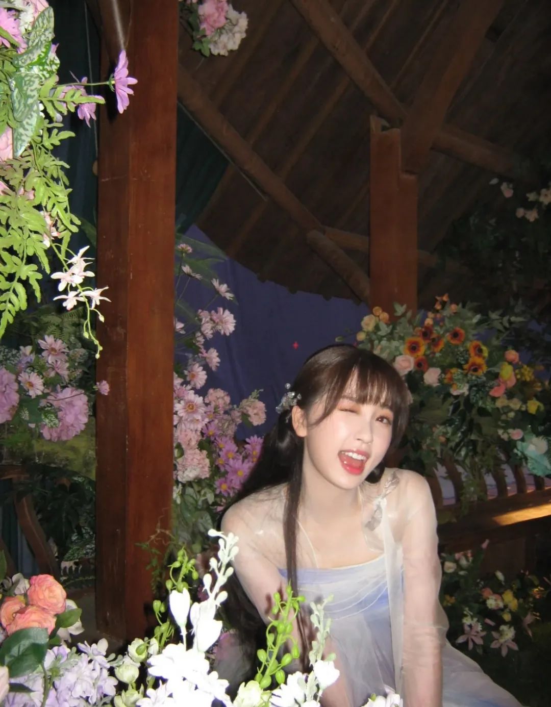 虞书欣圆脸变微脸的方法,虞书欣扁平脸改善