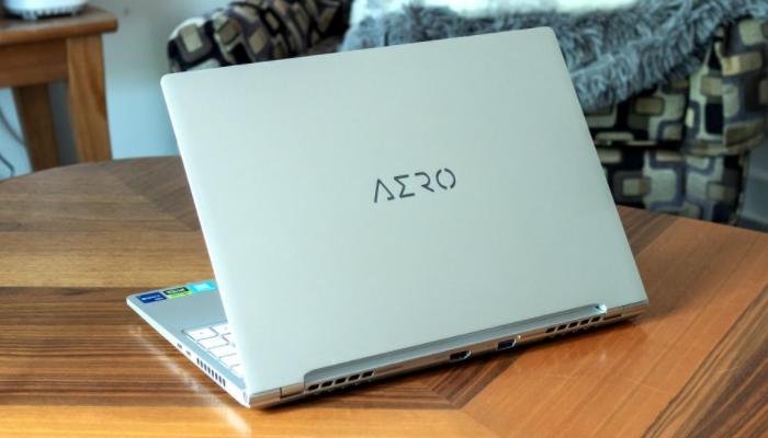 技嘉aero15oled评测,技嘉aero14笔记本怎么样