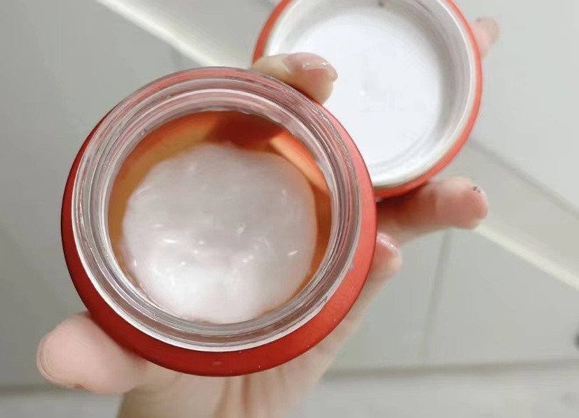 40多岁用什么牌子的抗皱面霜好,40岁哪个牌子面霜抗皱保湿效果好