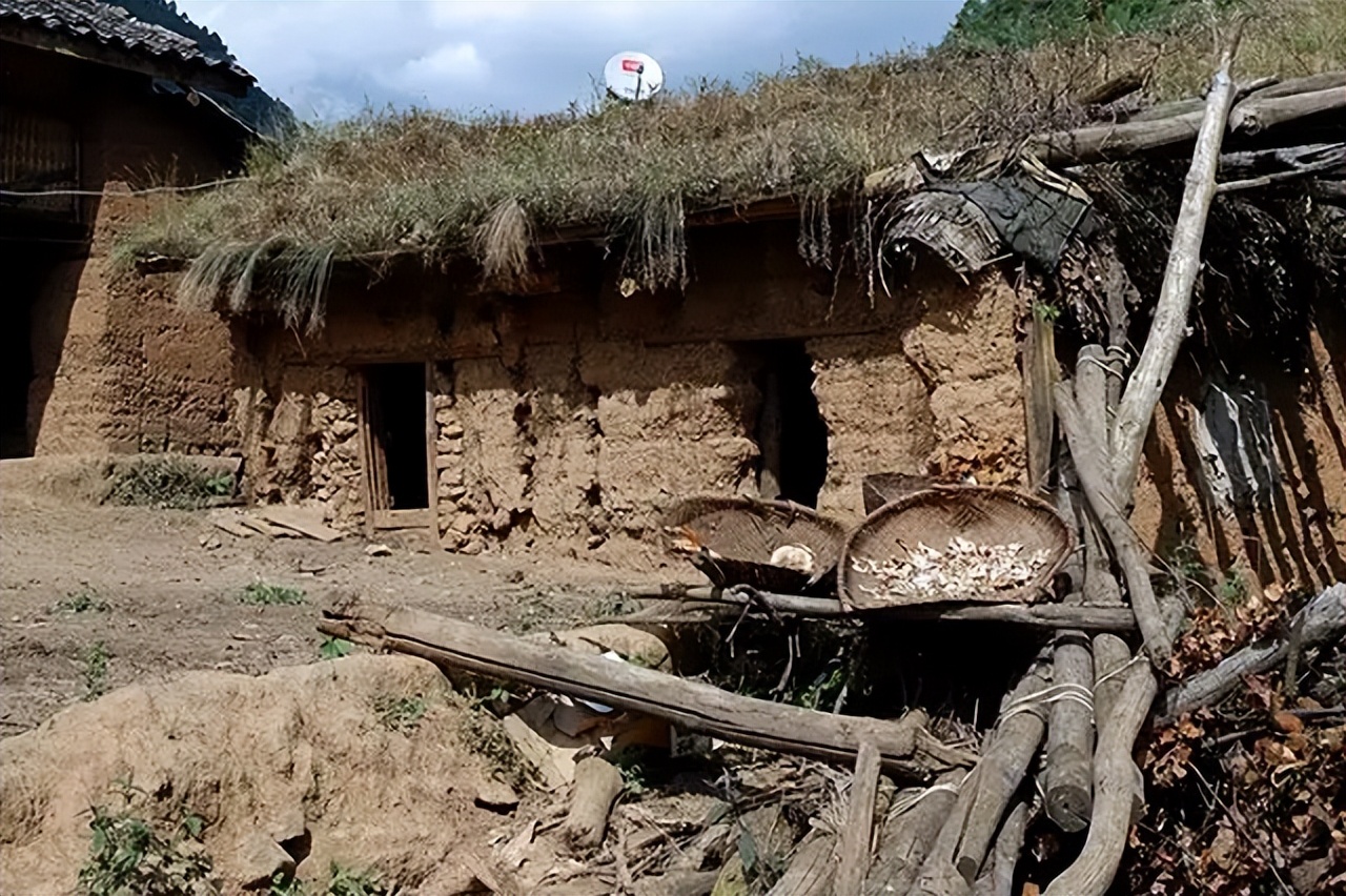 白宝山装甲兵抓哨兵,十大悍匪白宝山枪杀军人案