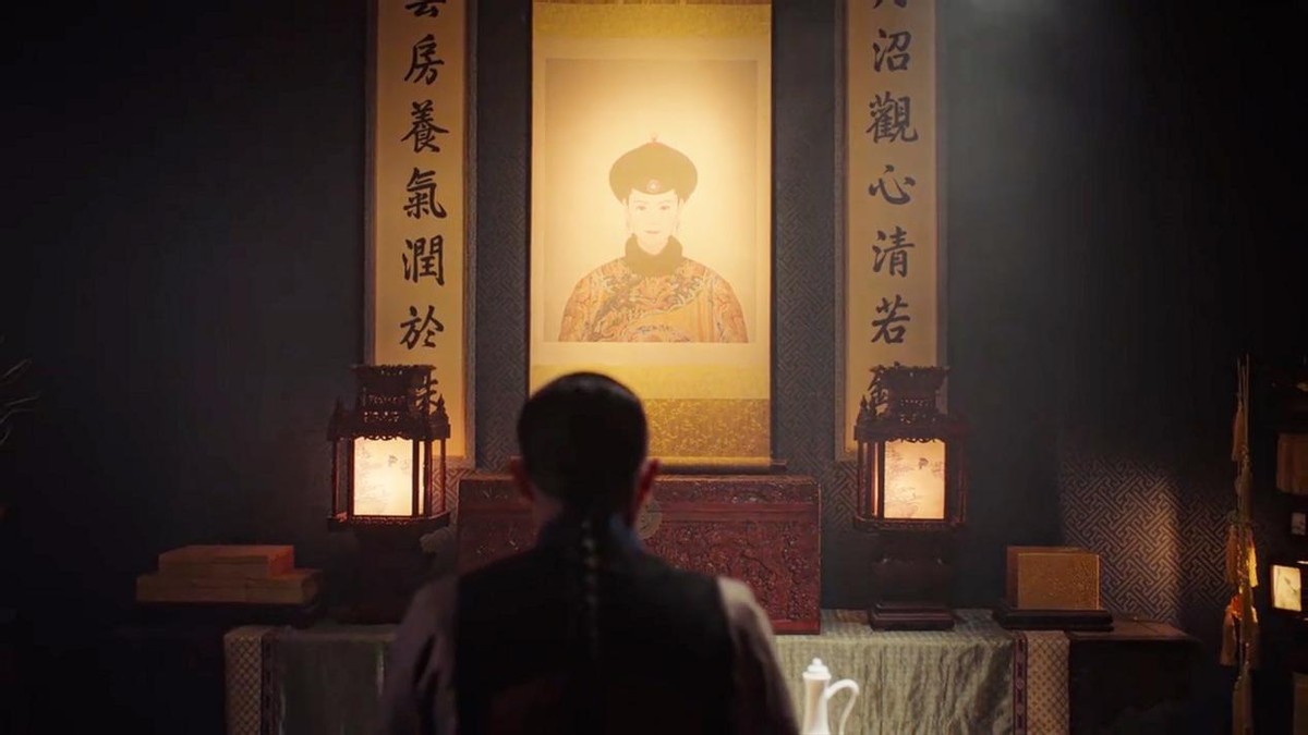 如懿剪掉她的画像焚烧,如懿死前把画剪了