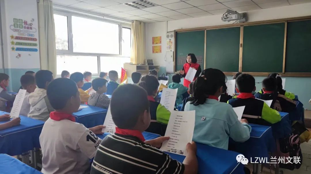 文联志愿者活动,文联志愿者服务进农大