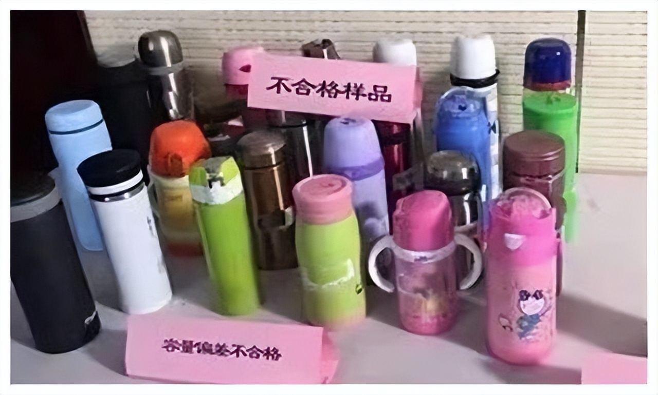 家有水杯请注意！“夺命杯”曾遭央视多次曝光，热水进“毒水”出