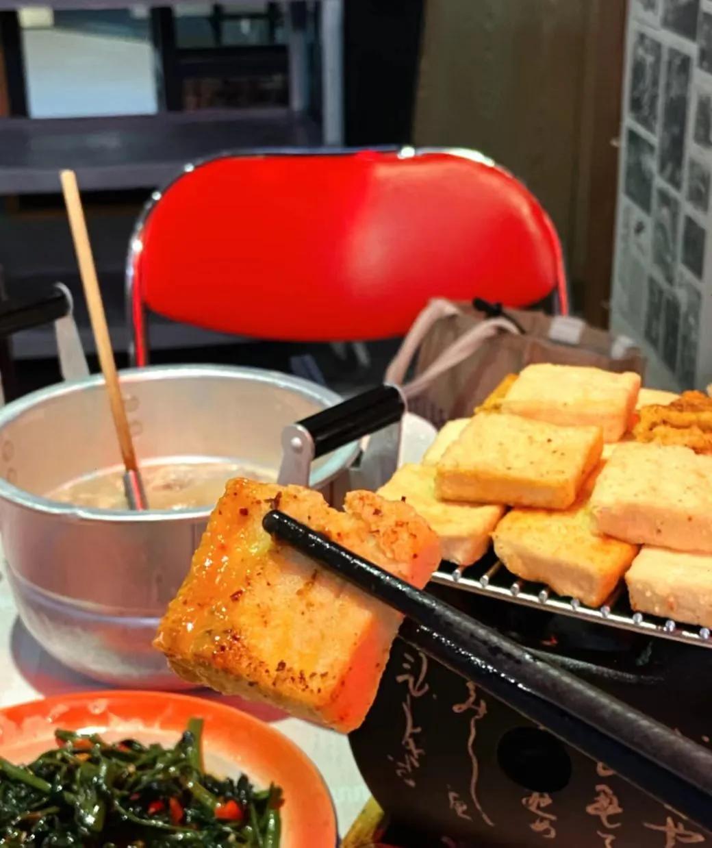 昆明市藏在巷子里的老火锅,昆明市中心藏在巷子里的小吃