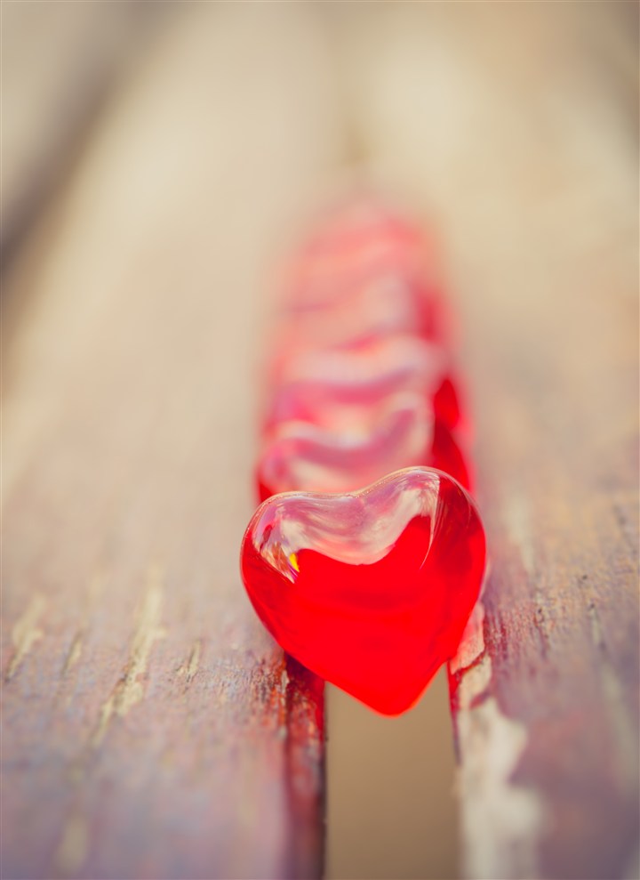 立体爱心壁纸背景图,心形壁纸背景闪图