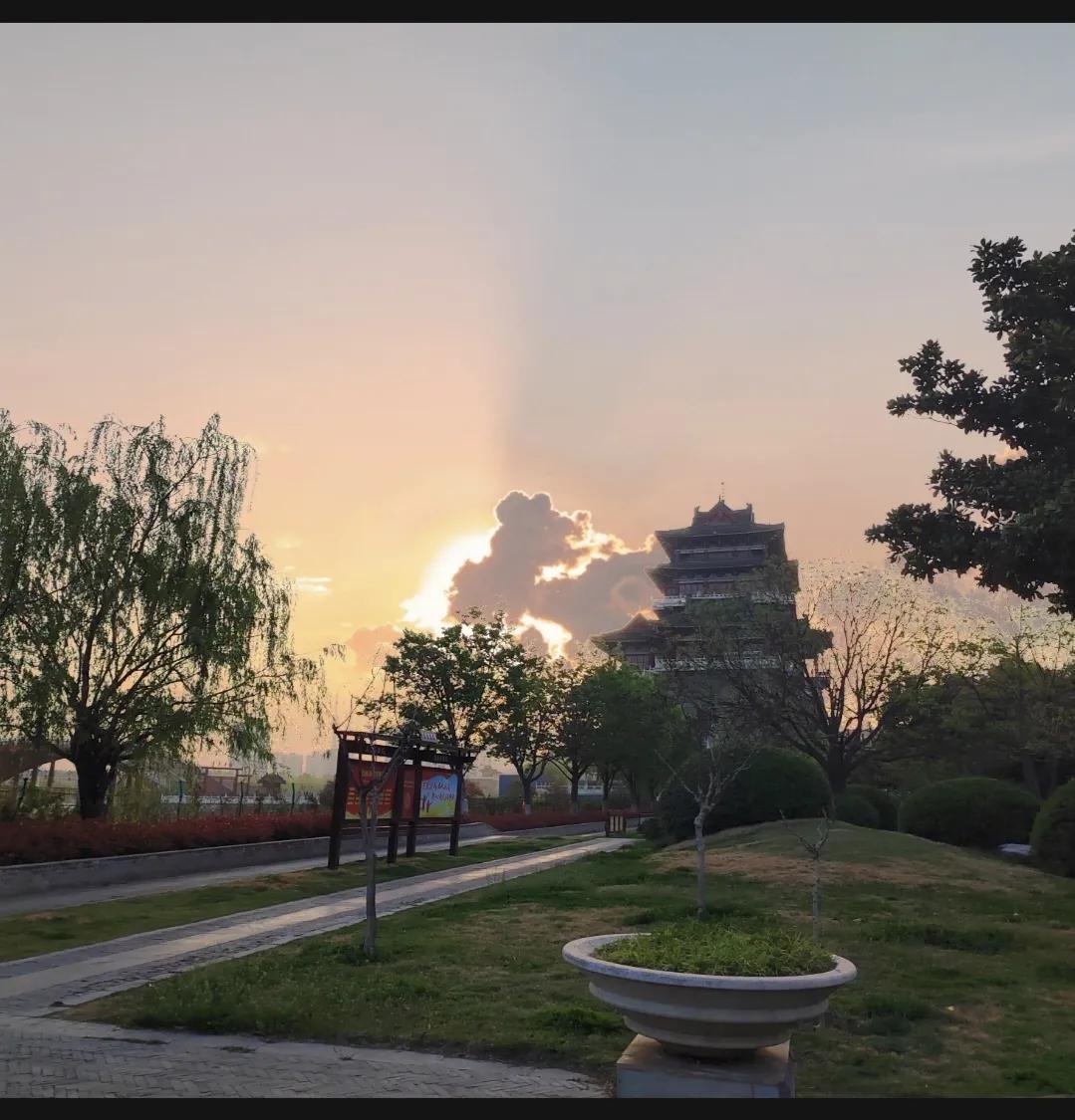 刘玉新：黄河故事|二郎锁蛟护神艾的传说