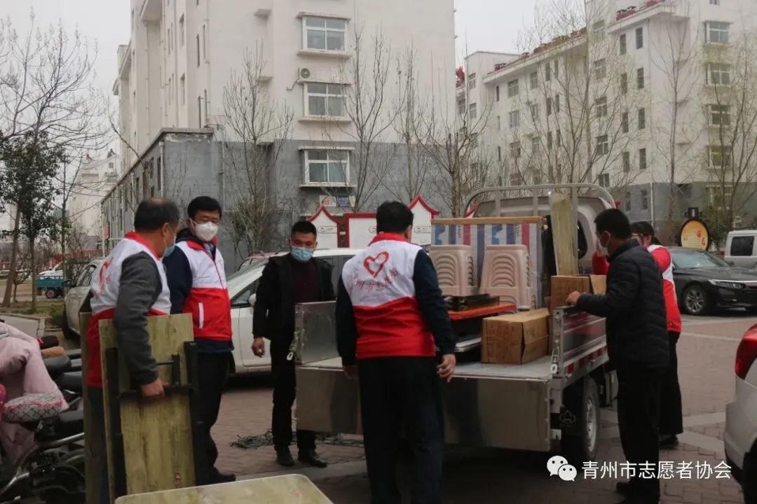 防控疫情他们在风雪中坚守,抗击疫情他们在行动