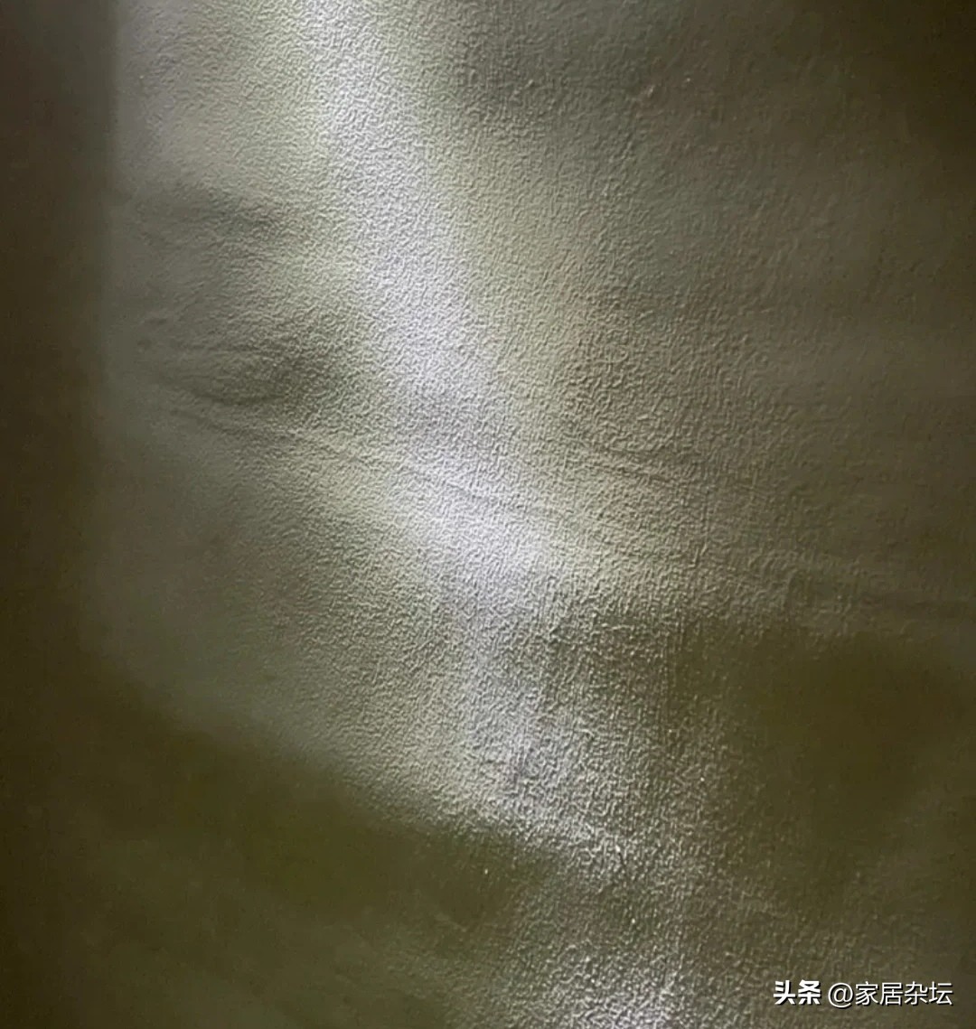 精装修房墙面需要铲掉重刷吗,毛坯房装修需要刮墙皮重新刷吗