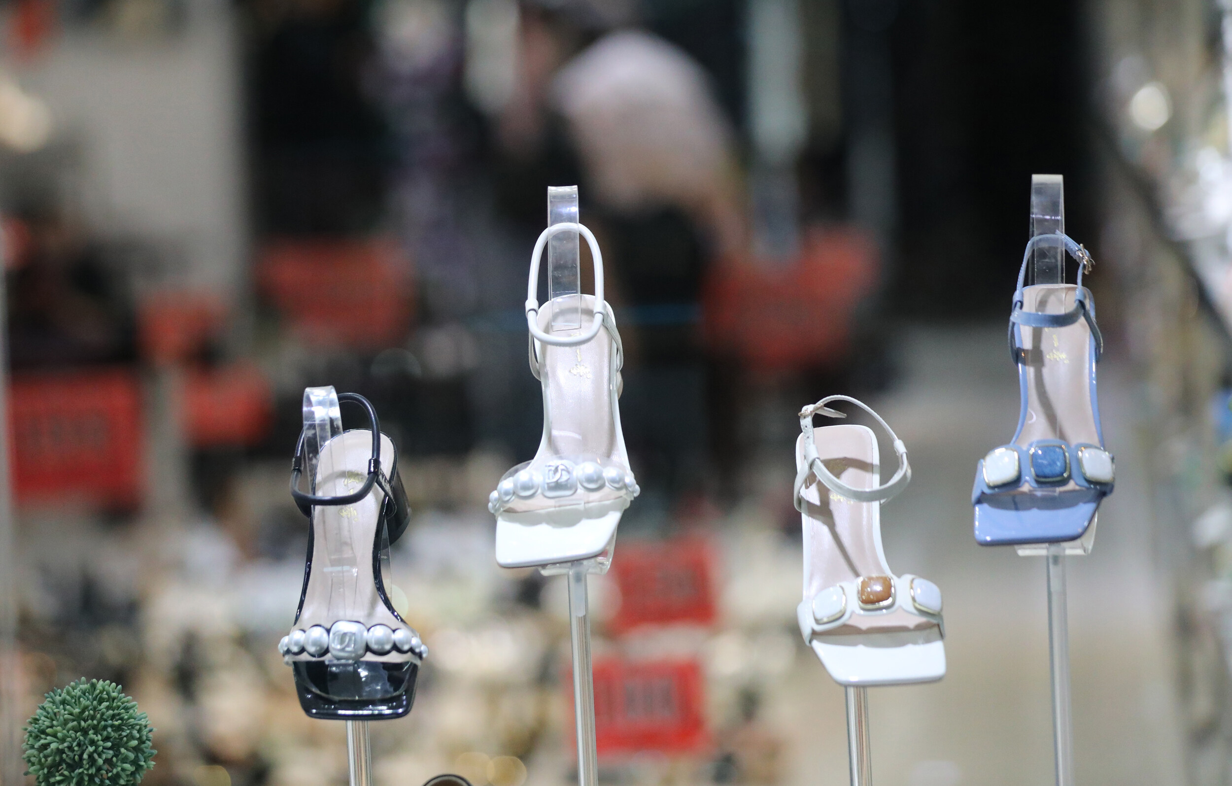 利好组合拳催生反弹行情,扩内需组合拳发力新消费凸显生机