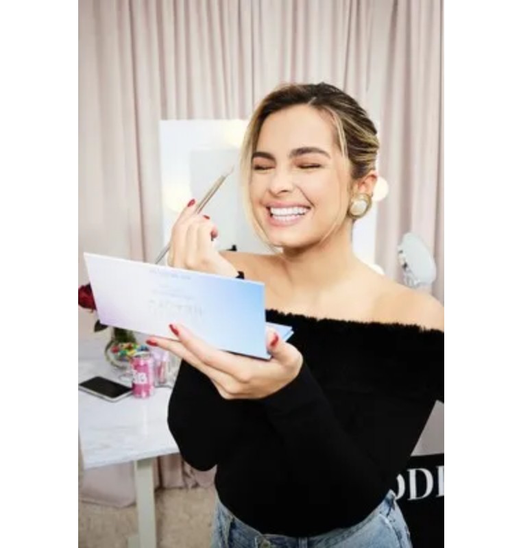 明星带货的美妆是不是真的,明星卖化妆品是真的吗