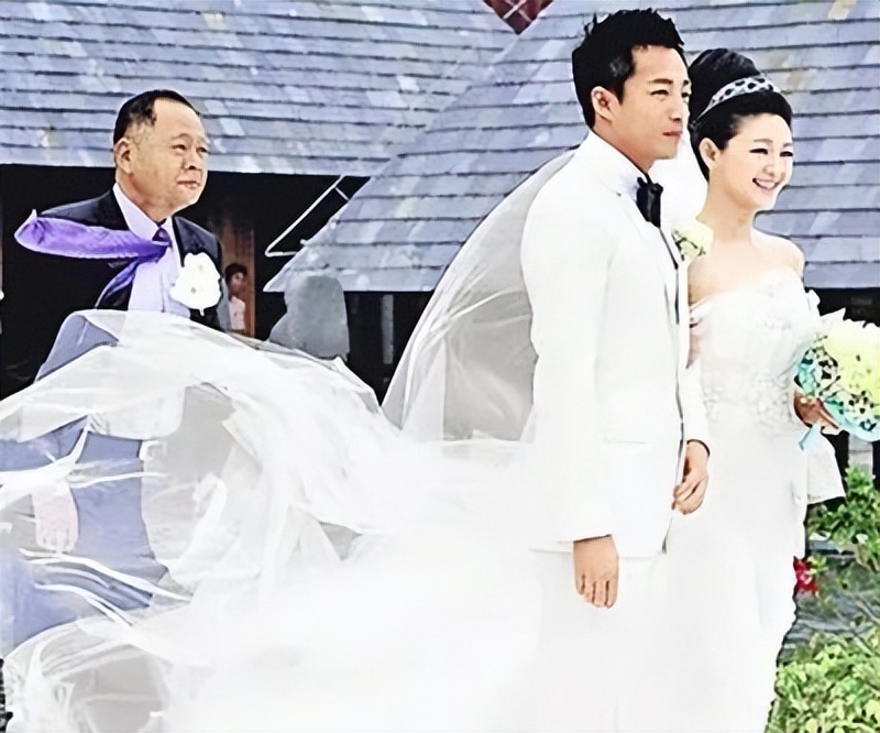 名利场｜|失控的小汪和他身边的女人们……