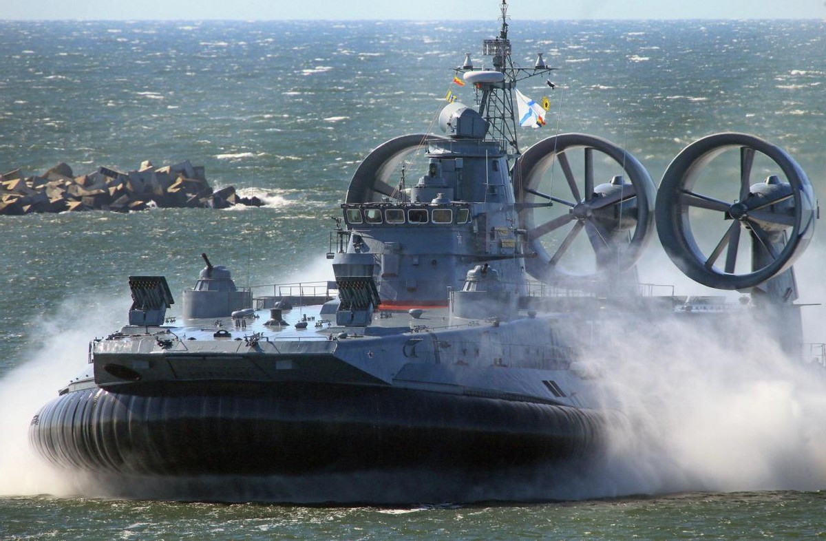 世界最大军事气垫船,中国最大的军事气垫船