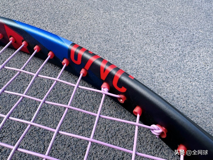 yonex2021新拍评测,旋转的艺术羽毛球