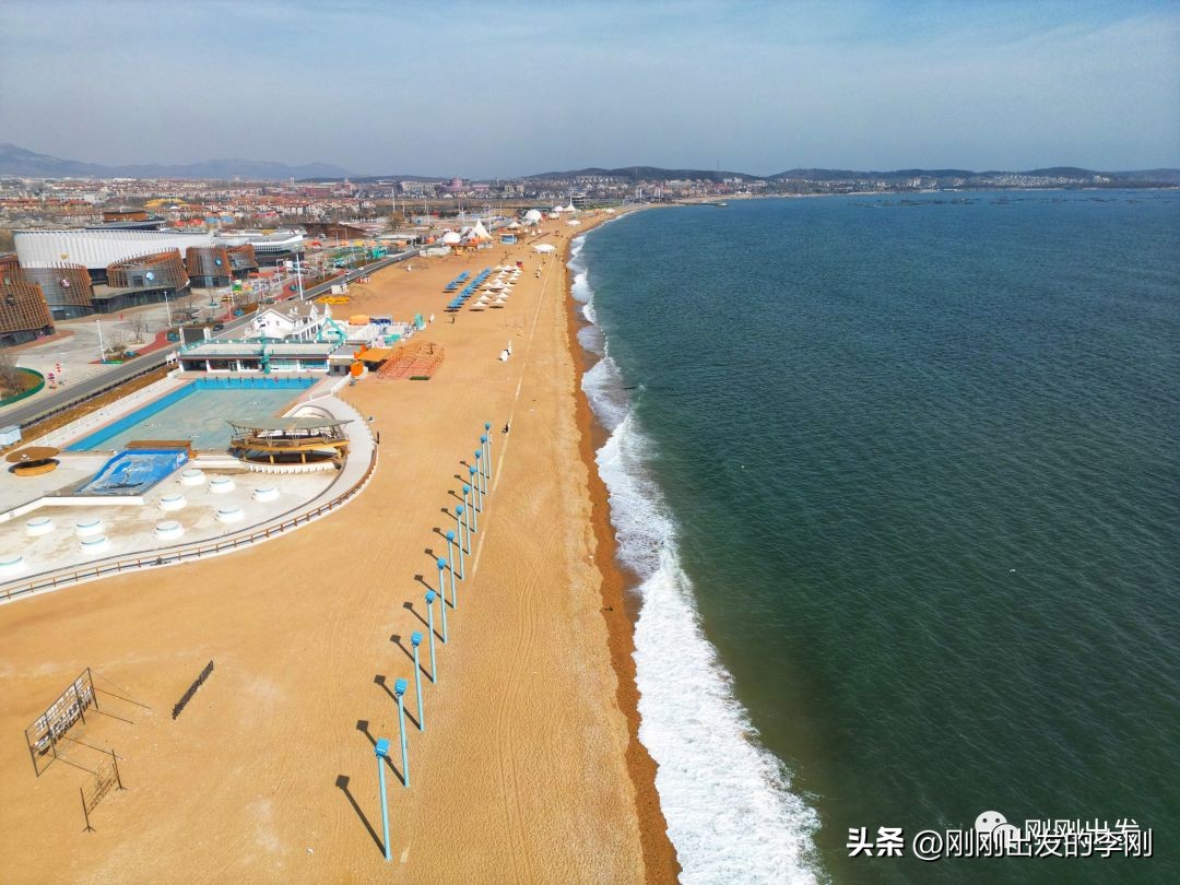 大连最美的浴场之一，金石滩十里黄金海岸，太美了吧