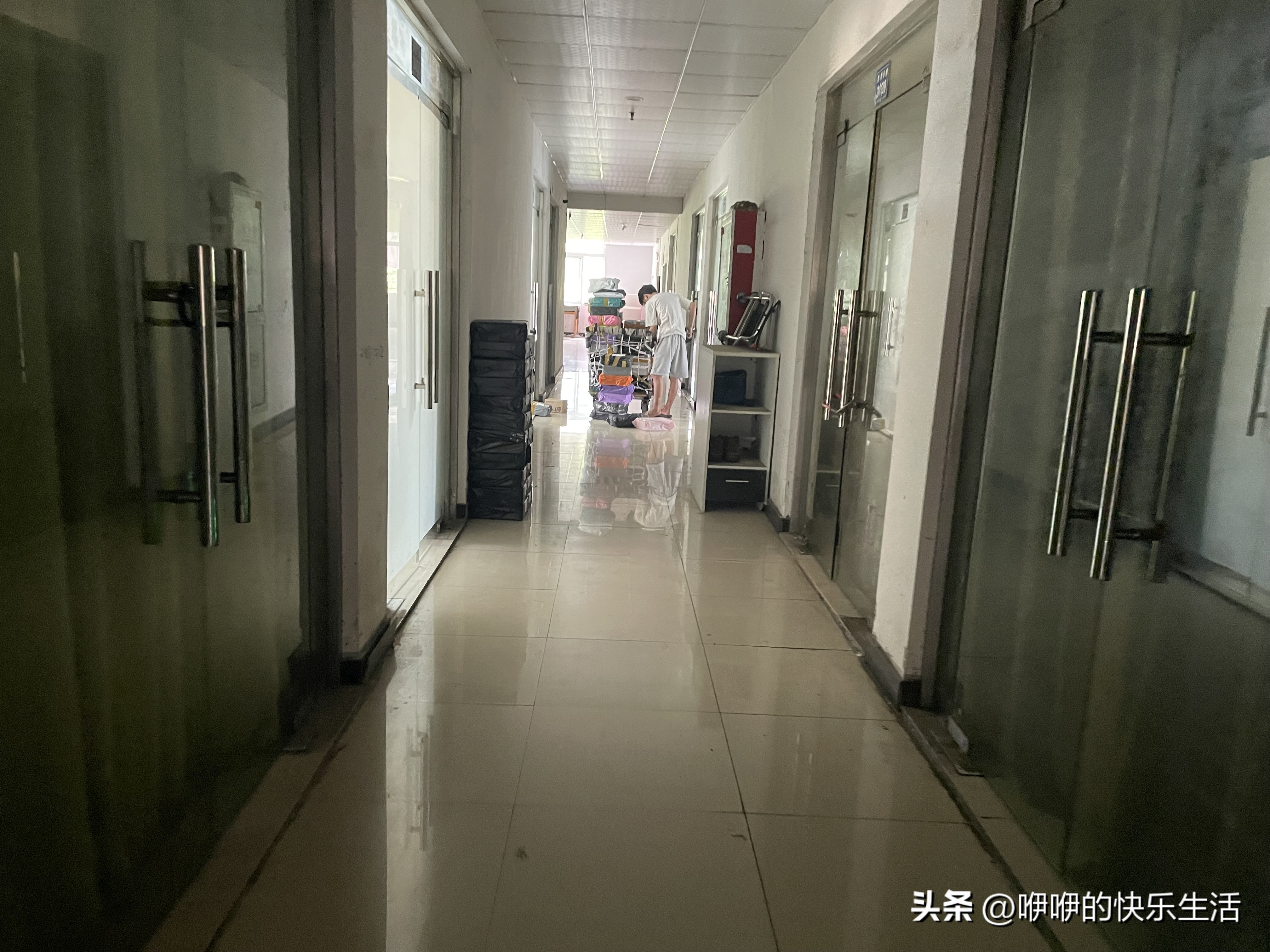 浙江农村土著是怎么挣钱盖大别野的