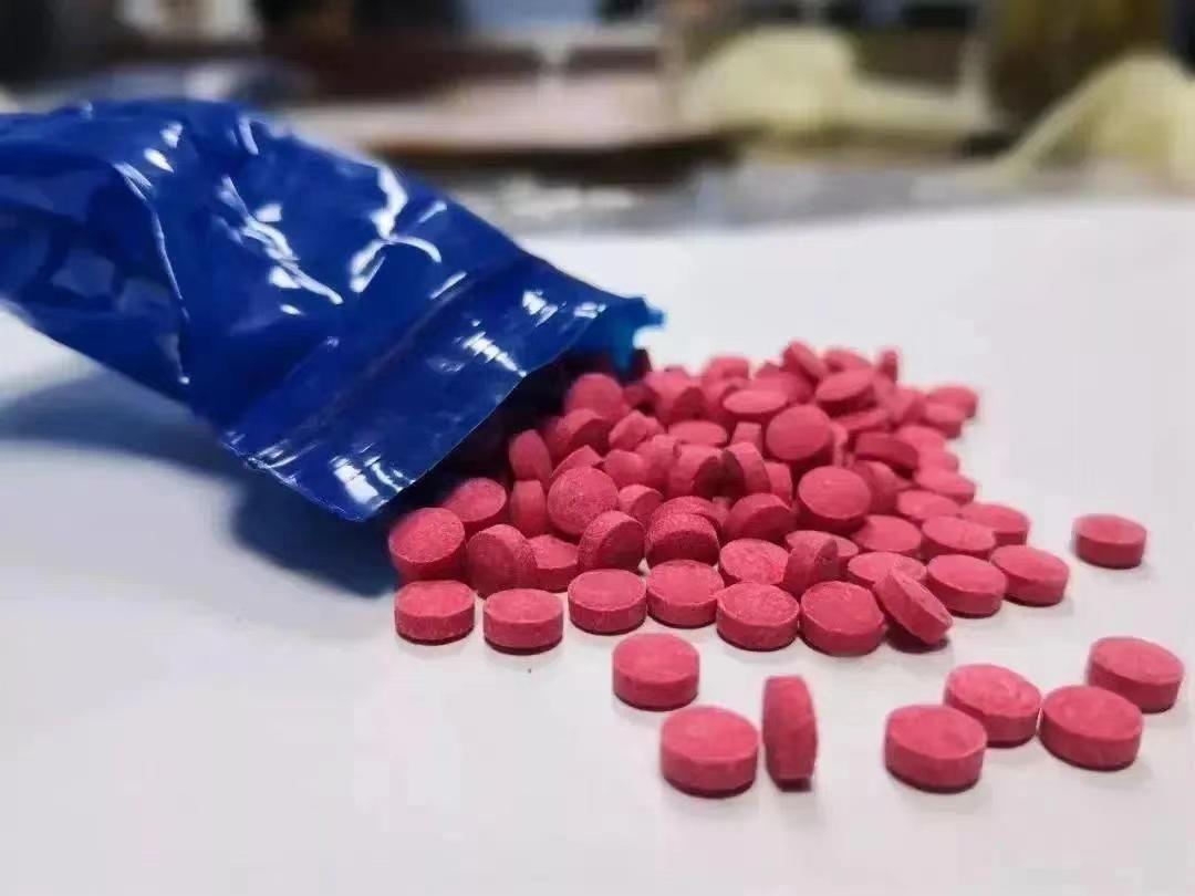 彩色水果糖、奶茶包?《狂飙》剧中隐藏的“细节”家长你注意了么？