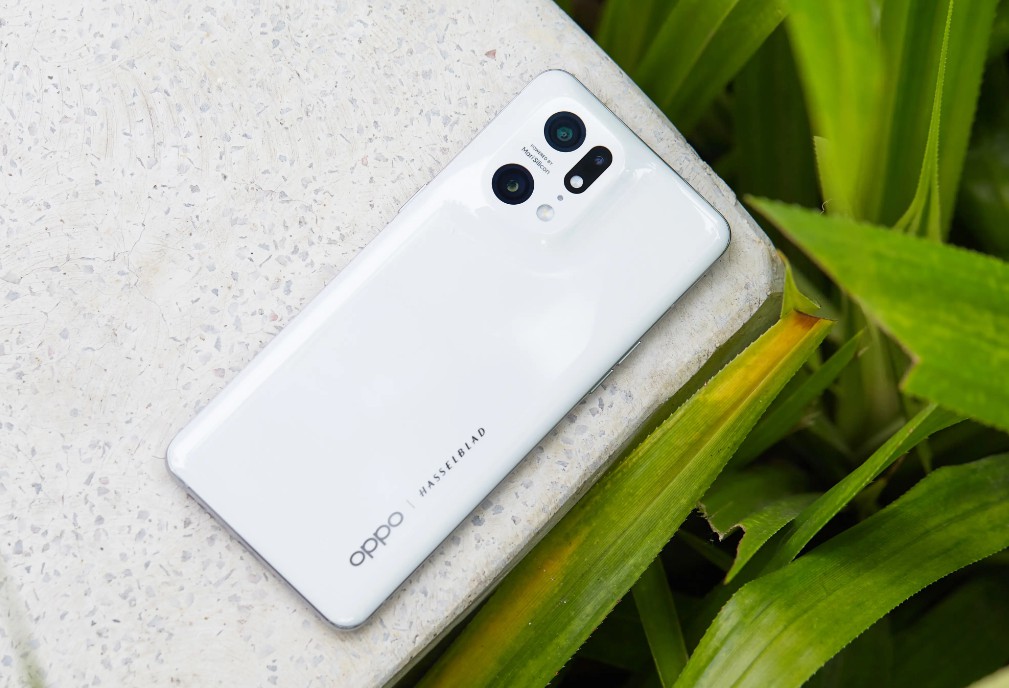 高端手机别乱买，这4款性能强省电还不花冤枉钱，流畅用5年没问题