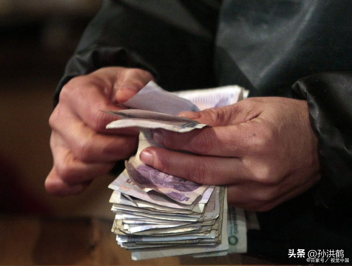 如何通过网络10天赚1万,穷人思维无法解决复杂问题