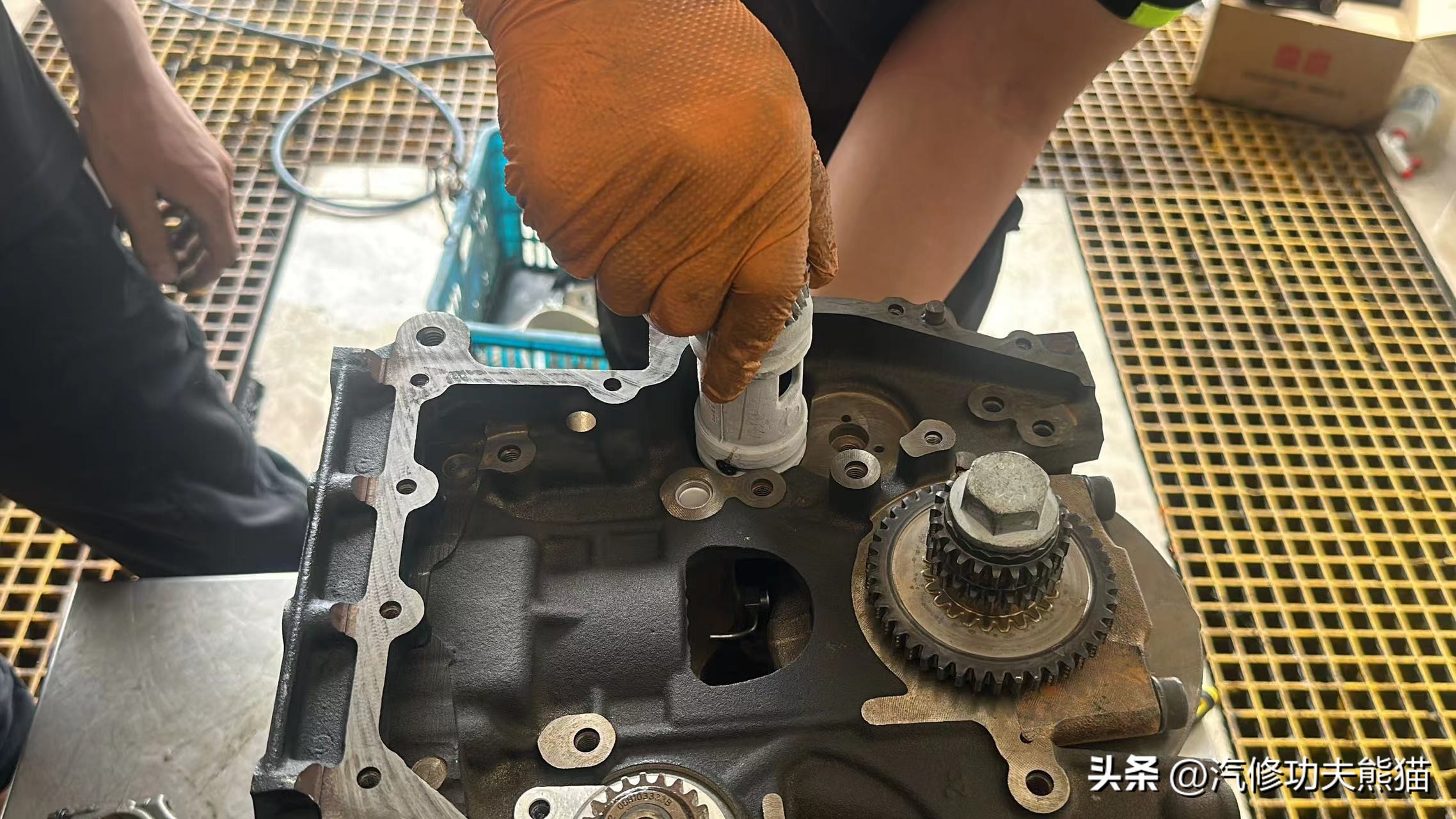 夏朗烧机油1500公里,进口大众夏朗1.8t不烧机油