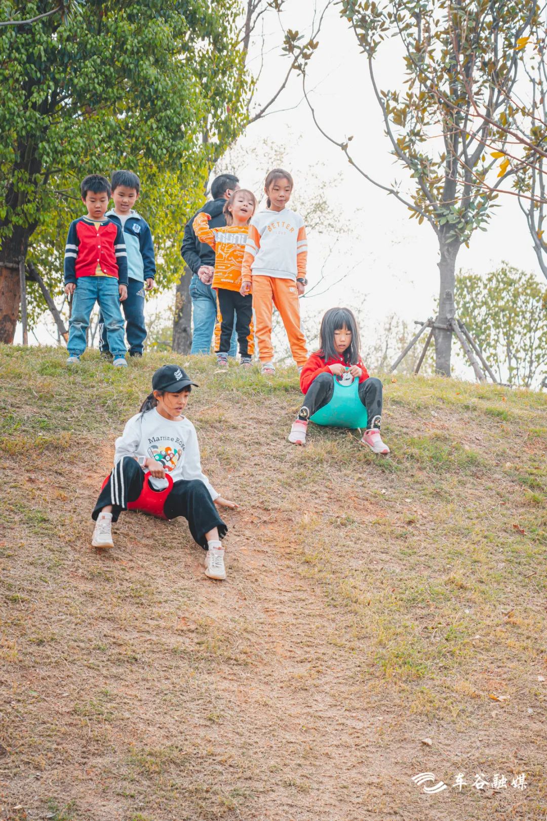 淘金山骑行绿道和东湖骑行绿道,周末绿道骑行一路都是美景