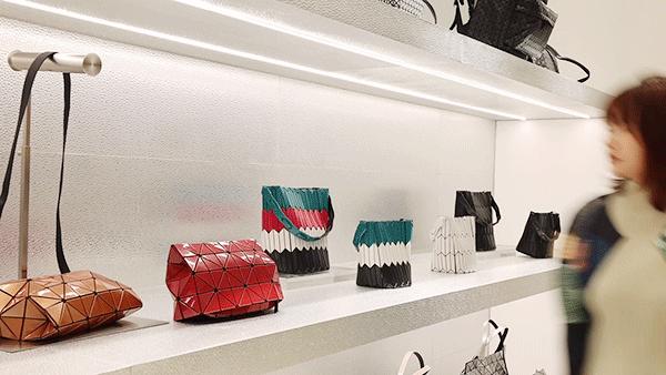 广州第①家「三宅一生」揭幕，这些超火单品拉满秋冬氛围感