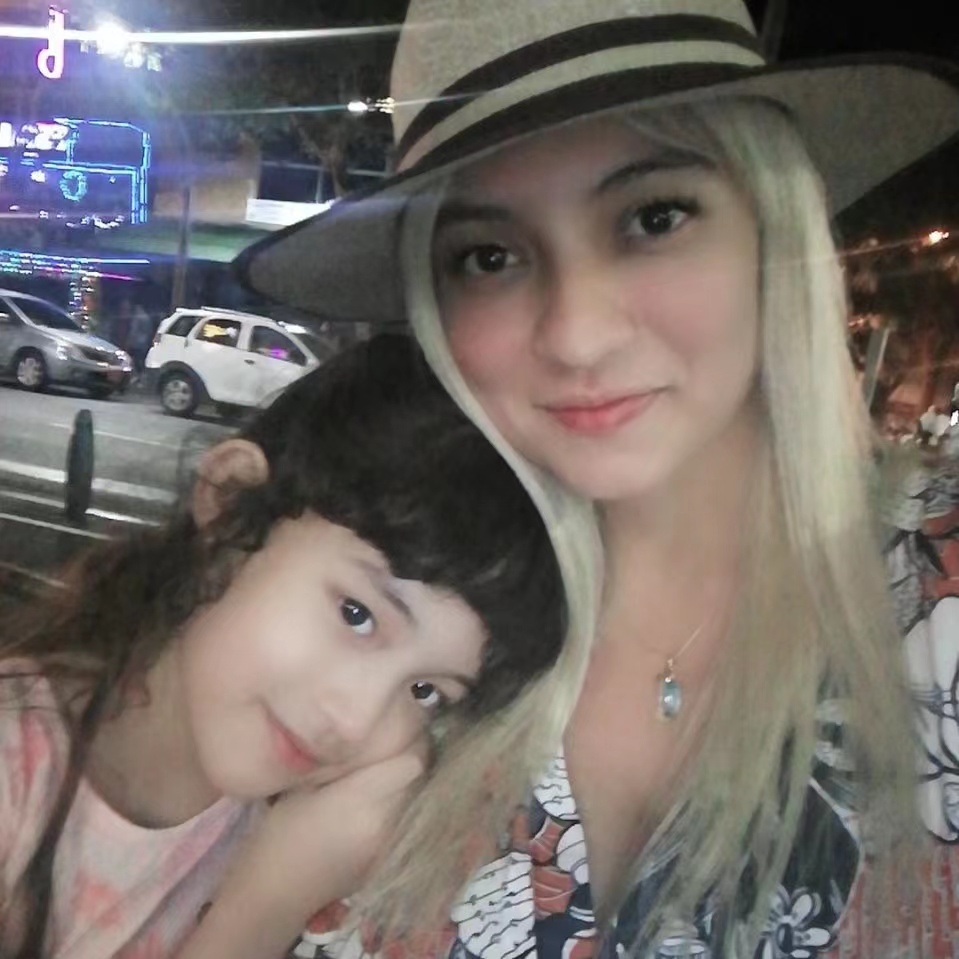 2011年，河南小伙杜霄娶哥伦比亚美女，生混血女儿，如今怎么样了