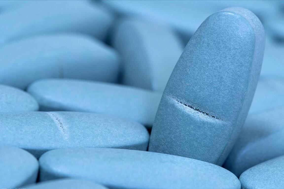 伟哥三兄弟华山论剑