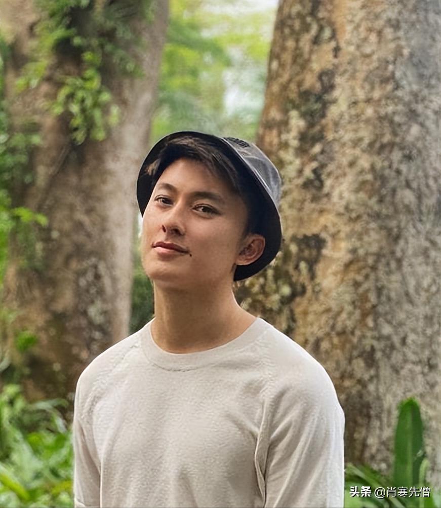 我92年广西人，在巴黎旅行认识乌克兰女孩，结婚时陪嫁200亩麦田